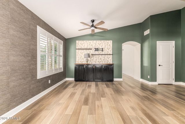 6710 S FOUR PEAKS Place, Chandler, AZ 85249