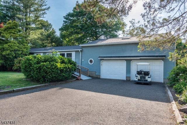 20 Wanaque Rd, West Milford Twp., NJ 07421