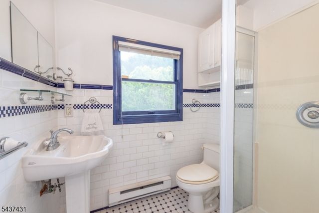20 Wanaque Rd, West Milford Twp., NJ 07421