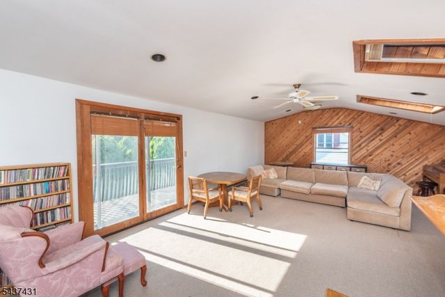 20 Wanaque Rd, West Milford Twp., NJ 07421