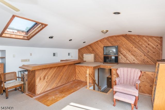 20 Wanaque Rd, West Milford Twp., NJ 07421