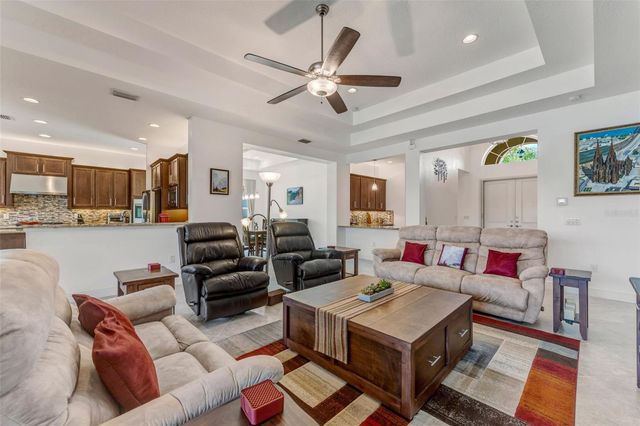 2752 COCO PALM CIRCLE, Wesley Chapel, FL 33543