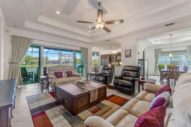 2752 COCO PALM CIRCLE, Wesley Chapel, FL 33543