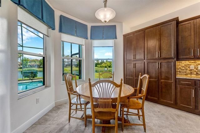 2752 COCO PALM CIRCLE, Wesley Chapel, FL 33543