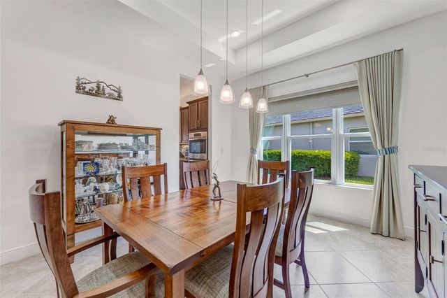 2752 COCO PALM CIRCLE, Wesley Chapel, FL 33543