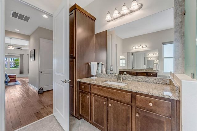 2752 COCO PALM CIRCLE, Wesley Chapel, FL 33543