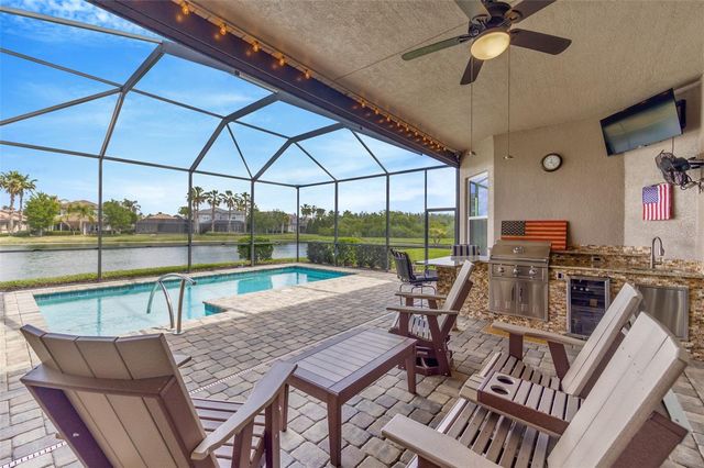 2752 COCO PALM CIRCLE, Wesley Chapel, FL 33543