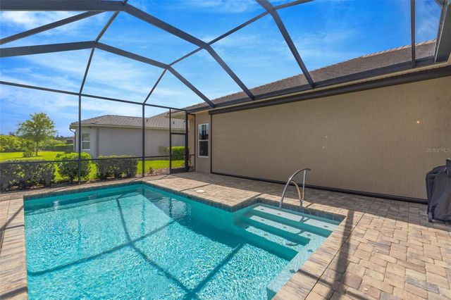 2752 COCO PALM CIRCLE, Wesley Chapel, FL 33543