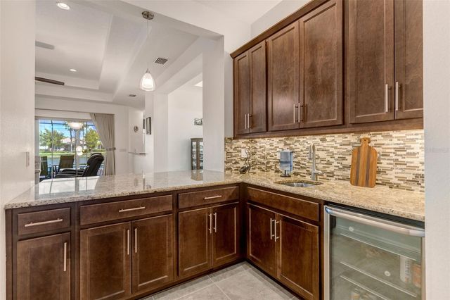 2752 COCO PALM CIRCLE, Wesley Chapel, FL 33543