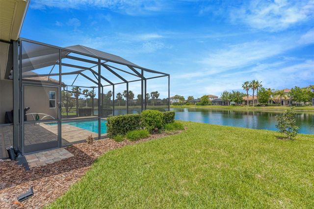 2752 COCO PALM CIRCLE, Wesley Chapel, FL 33543