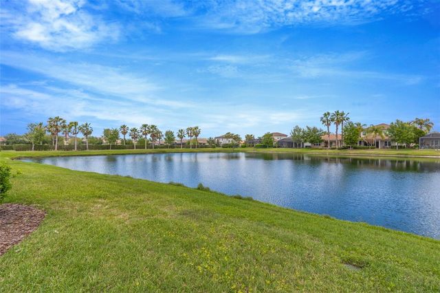 2752 COCO PALM CIRCLE, Wesley Chapel, FL 33543