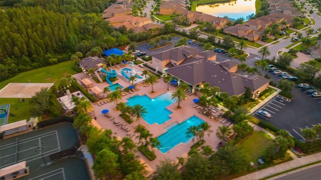 2752 COCO PALM CIRCLE, Wesley Chapel, FL 33543