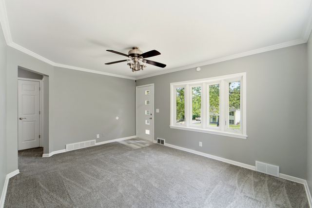 507 Davis Avenue, Des Moines, IA 50315