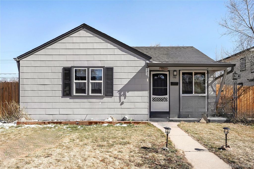 890 Nome Street, Aurora, CO 80010