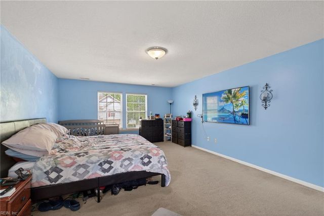 4300 Center Mast CRST, Chesapeake, VA 23321