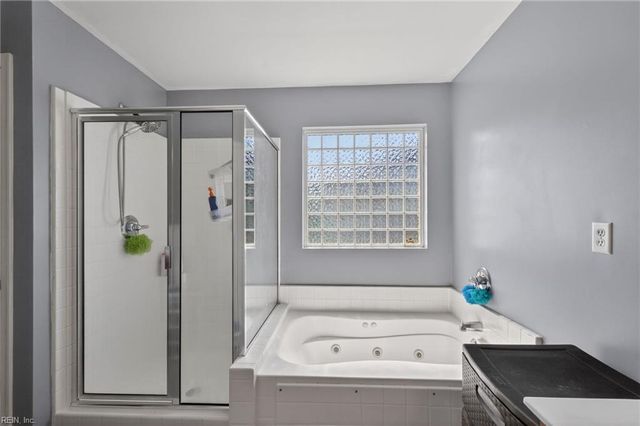 4300 Center Mast CRST, Chesapeake, VA 23321