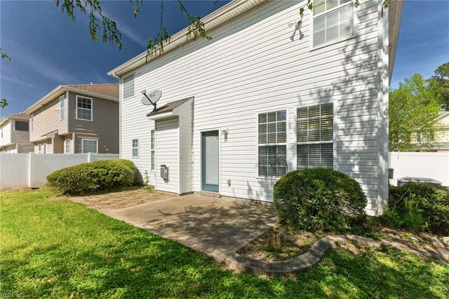4300 Center Mast CRST, Chesapeake, VA 23321