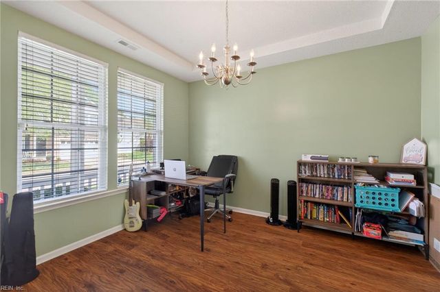 4300 Center Mast CRST, Chesapeake, VA 23321