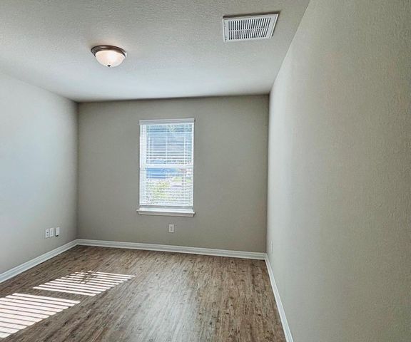 1405 Bear Peak LN, Pflugerville, TX 78660