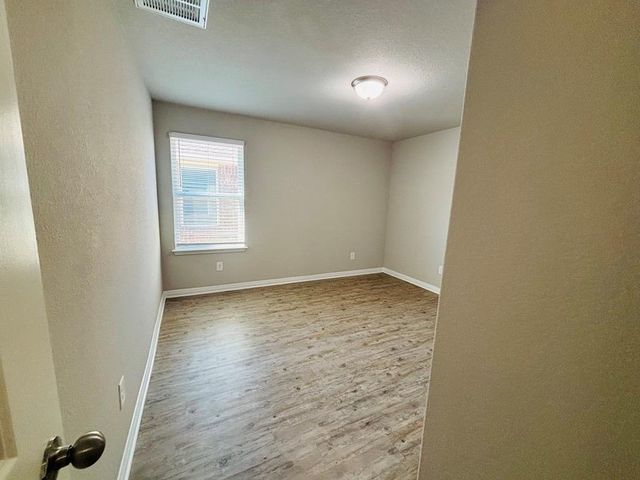 1405 Bear Peak LN, Pflugerville, TX 78660