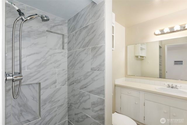 5806 96th Drive SE, Snohomish, WA 98290