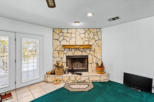 483 Riverside Drive, Palacios, TX 77465