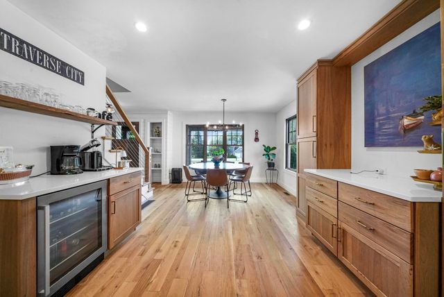 7320 Peninsula Drive, Peninsula Twp, MI 49686