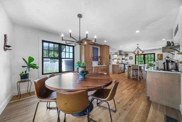 7320 Peninsula Drive, Peninsula Twp, MI 49686