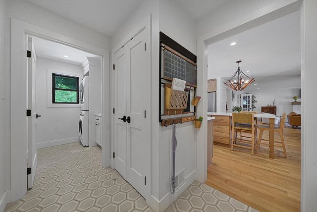 7320 Peninsula Drive, Peninsula Twp, MI 49686