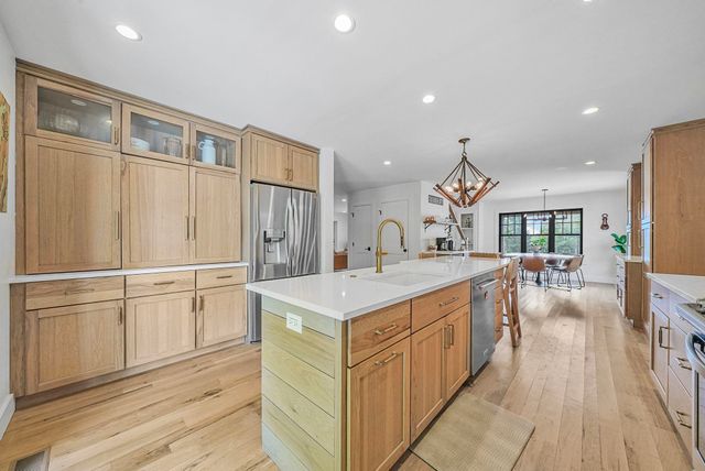 7320 Peninsula Drive, Peninsula Twp, MI 49686