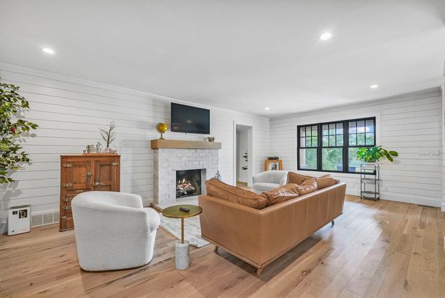 7320 Peninsula Drive, Peninsula Twp, MI 49686