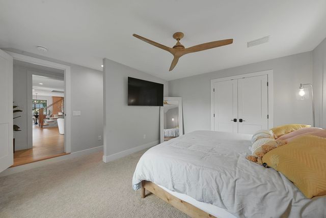 7320 Peninsula Drive, Peninsula Twp, MI 49686