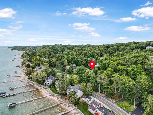 7320 Peninsula Drive, Peninsula Twp, MI 49686