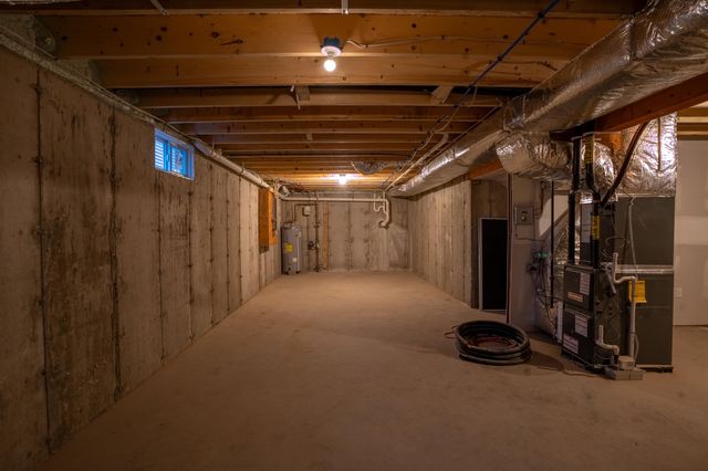 106 LOCK Street, Nashua, NH 03064