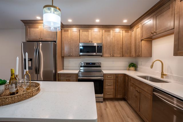 106 LOCK Street, Nashua, NH 03064