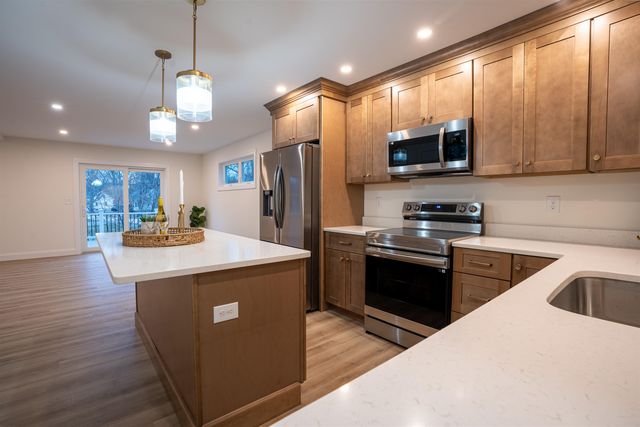 106 LOCK Street, Nashua, NH 03064