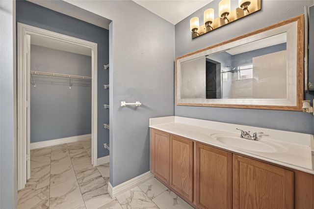 13135 Grassy Briar Lane, Houston, TX 77085