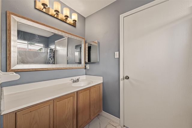 13135 Grassy Briar Lane, Houston, TX 77085