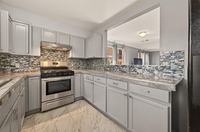 13135 Grassy Briar Lane, Houston, TX 77085