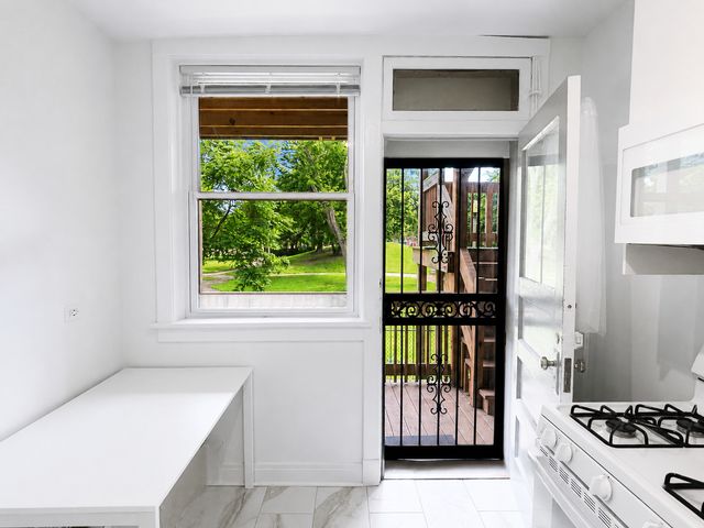5463 S Ellis Avenue 1, Chicago, IL 60615