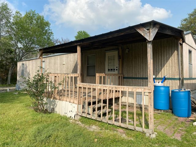 990 Fm 247 Road A, Huntsville, TX 77320
