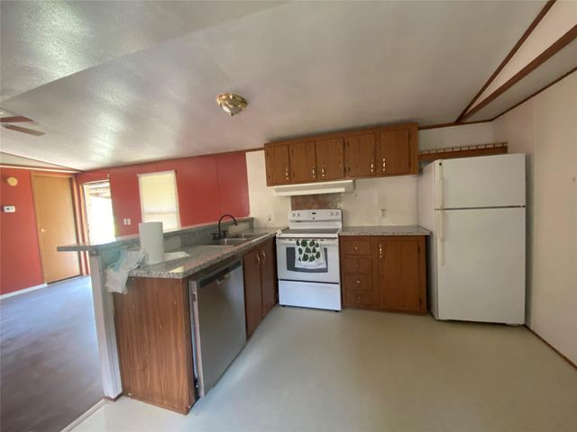990 Fm 247 Road A, Huntsville, TX 77320