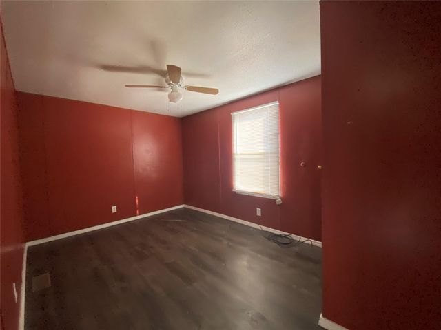 990 Fm 247 Road A, Huntsville, TX 77320