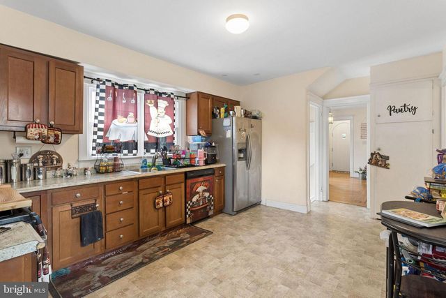 42 S STATE ST, Vineland, NJ 08360