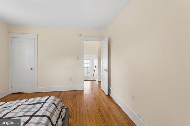 42 S STATE ST, Vineland, NJ 08360