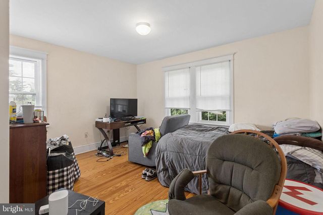 42 S STATE ST, Vineland, NJ 08360