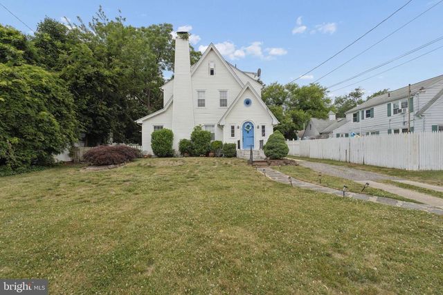 42 S STATE ST, Vineland, NJ 08360