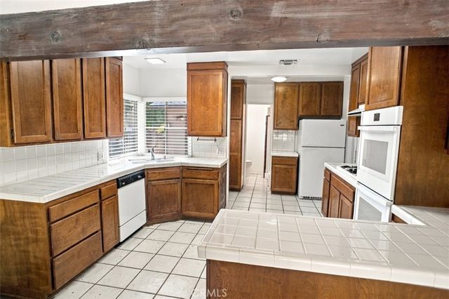 13601 Califa Street, Los Angeles, CA 91401