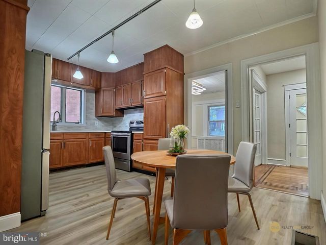 312 READING AVE, Reading, PA 19611