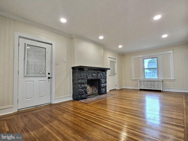 312 READING AVE, Reading, PA 19611